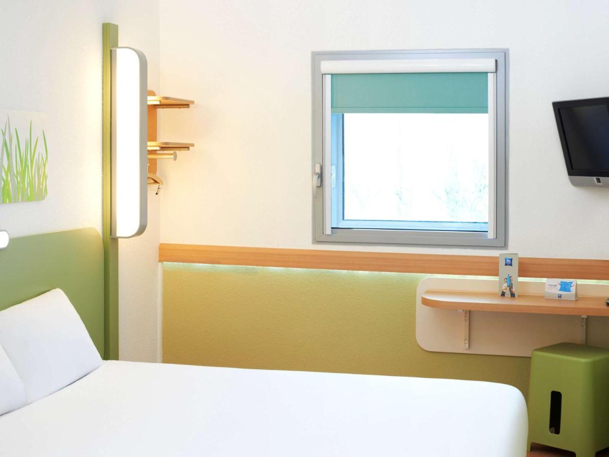 Ibis Budget Newport Exteriör bild