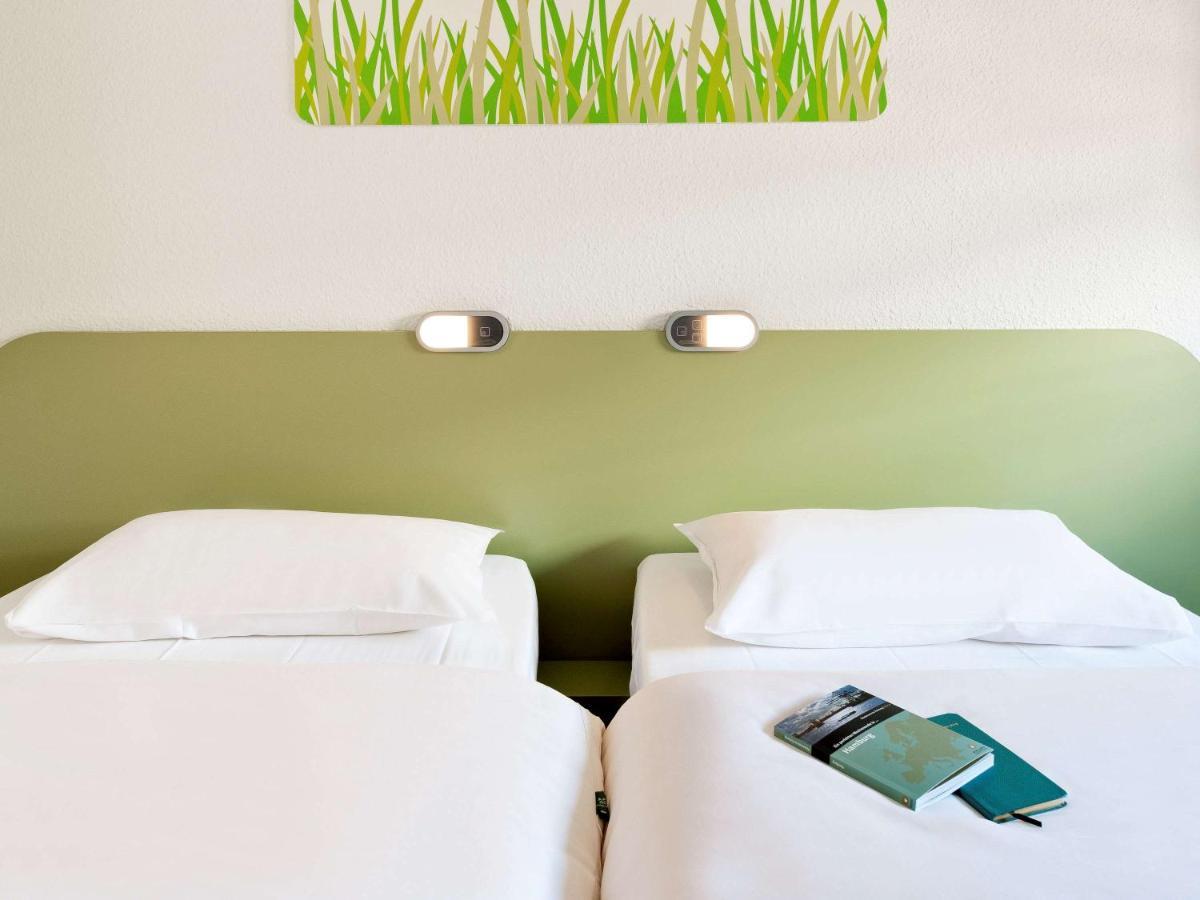 Ibis Budget Newport Exteriör bild