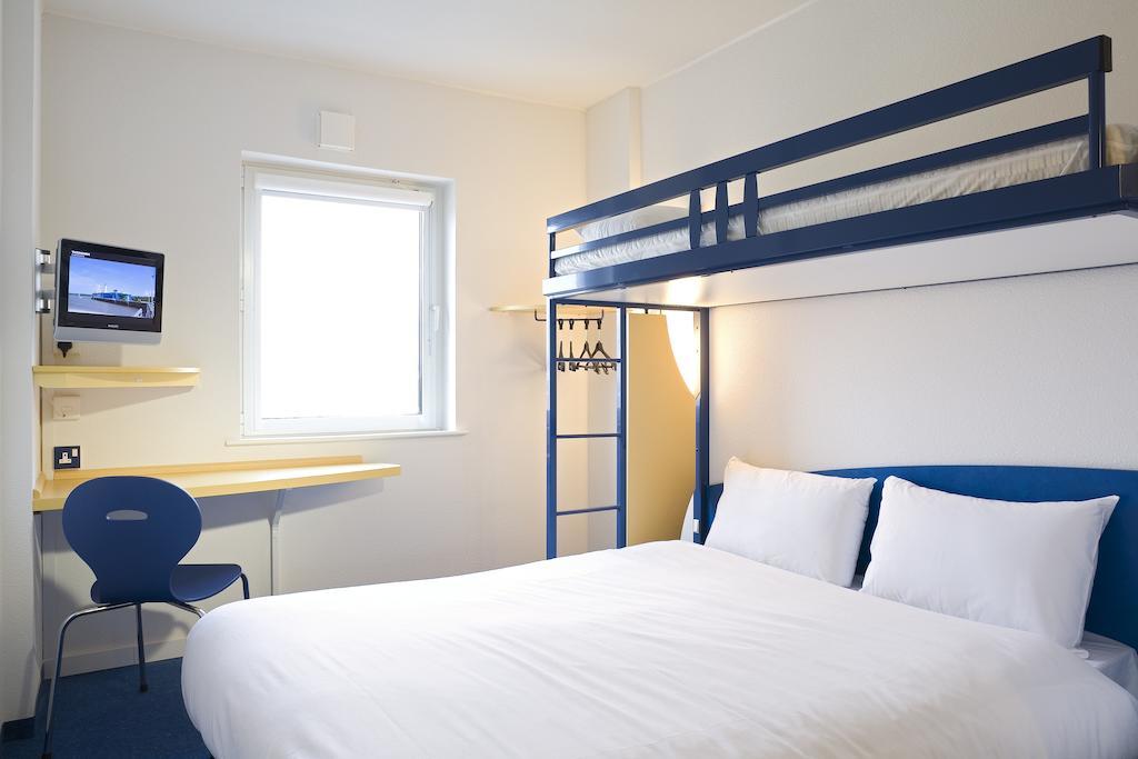 Ibis Budget Newport Exteriör bild
