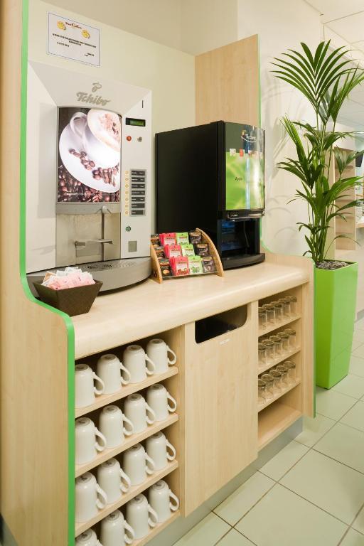 Ibis Budget Newport Exteriör bild