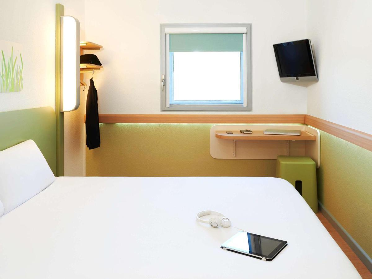 Ibis Budget Newport Exteriör bild